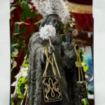 Lámina de la Virgen del Carmen de los Submarinistas fotografiada