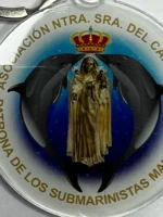 Llavero marcador de maletas con el escudo de la Asociación Virgen del Carmen de los Submarinistas Malagueños - Imagen 2